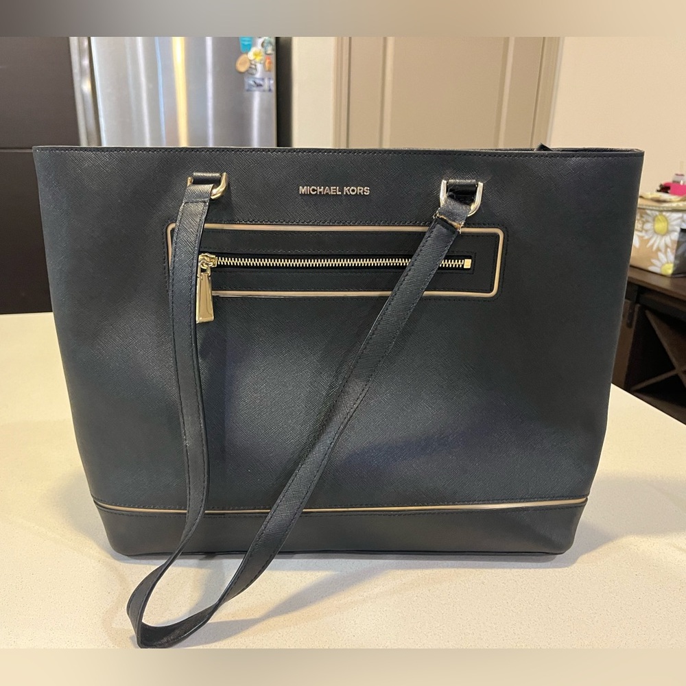 Black Michael Kors Tote Bag